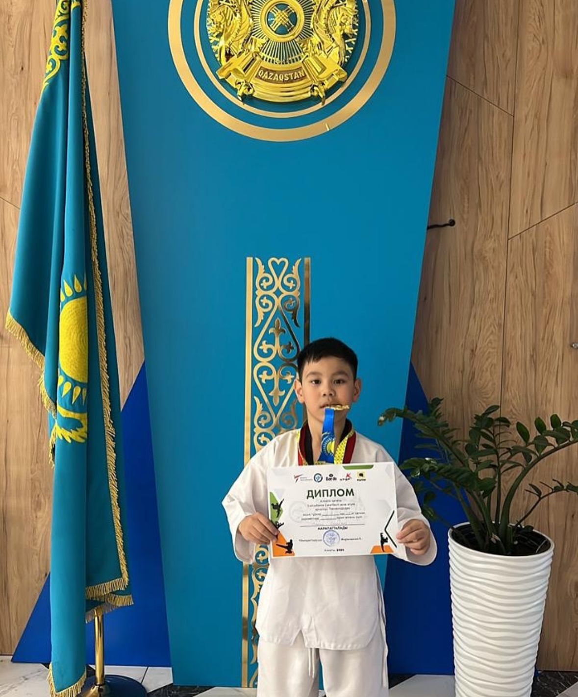 2 “Ә” сынып білімалушысы  Ержан Иманалі марапатталды.