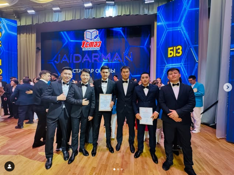 №208 мектеп-гимназиясының жігіттерінен құралған «Classic» командасы жүлделі II орынды иеленді!